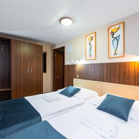 Penzion Siesta Vráble Εξωτερικό φωτογραφία
