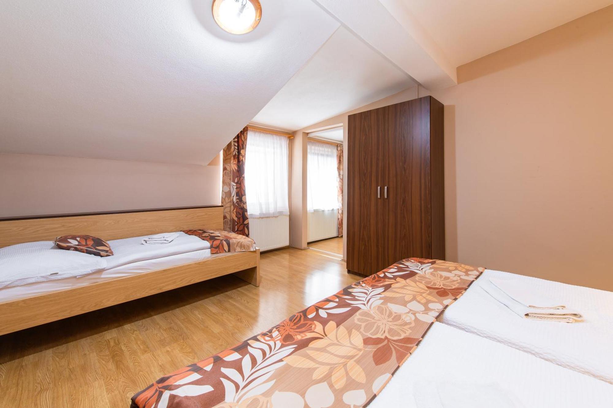 Penzion Siesta Vráble Εξωτερικό φωτογραφία