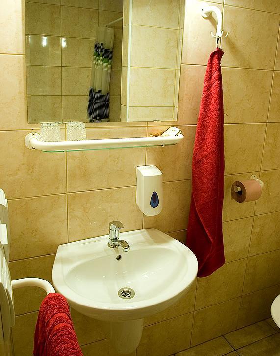 Penzion Siesta Vráble Δωμάτιο φωτογραφία